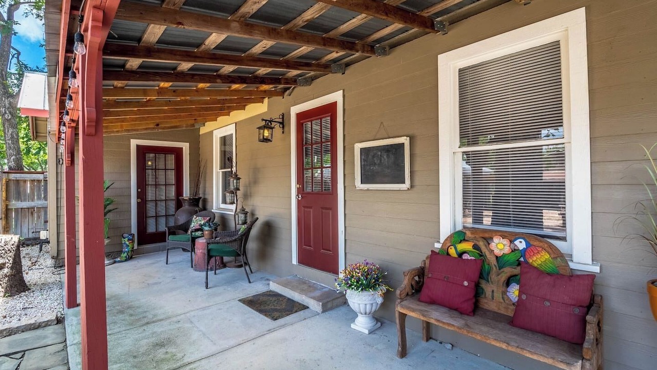 Photo of Patio Balcony in Comfort
