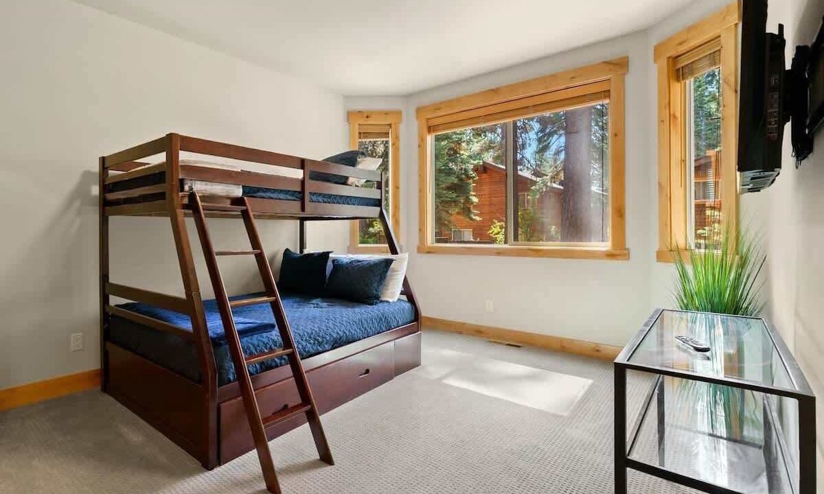 Photo of Bedroom in Kings Beach