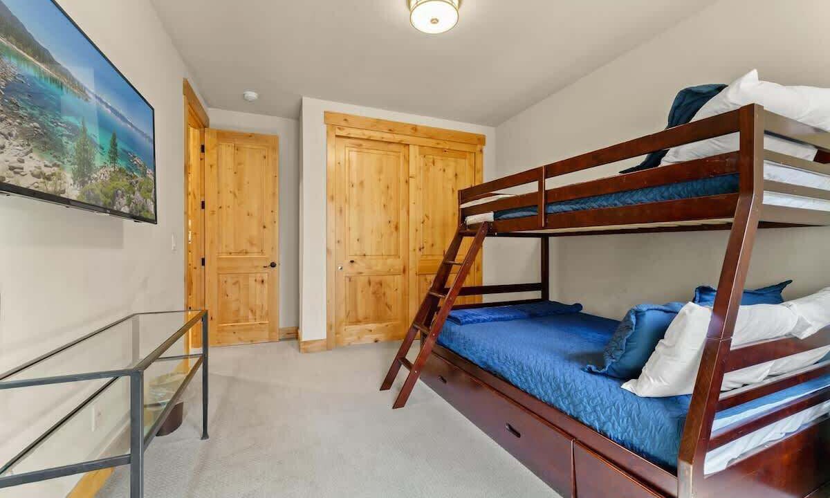 Photo of Bedroom in Kings Beach