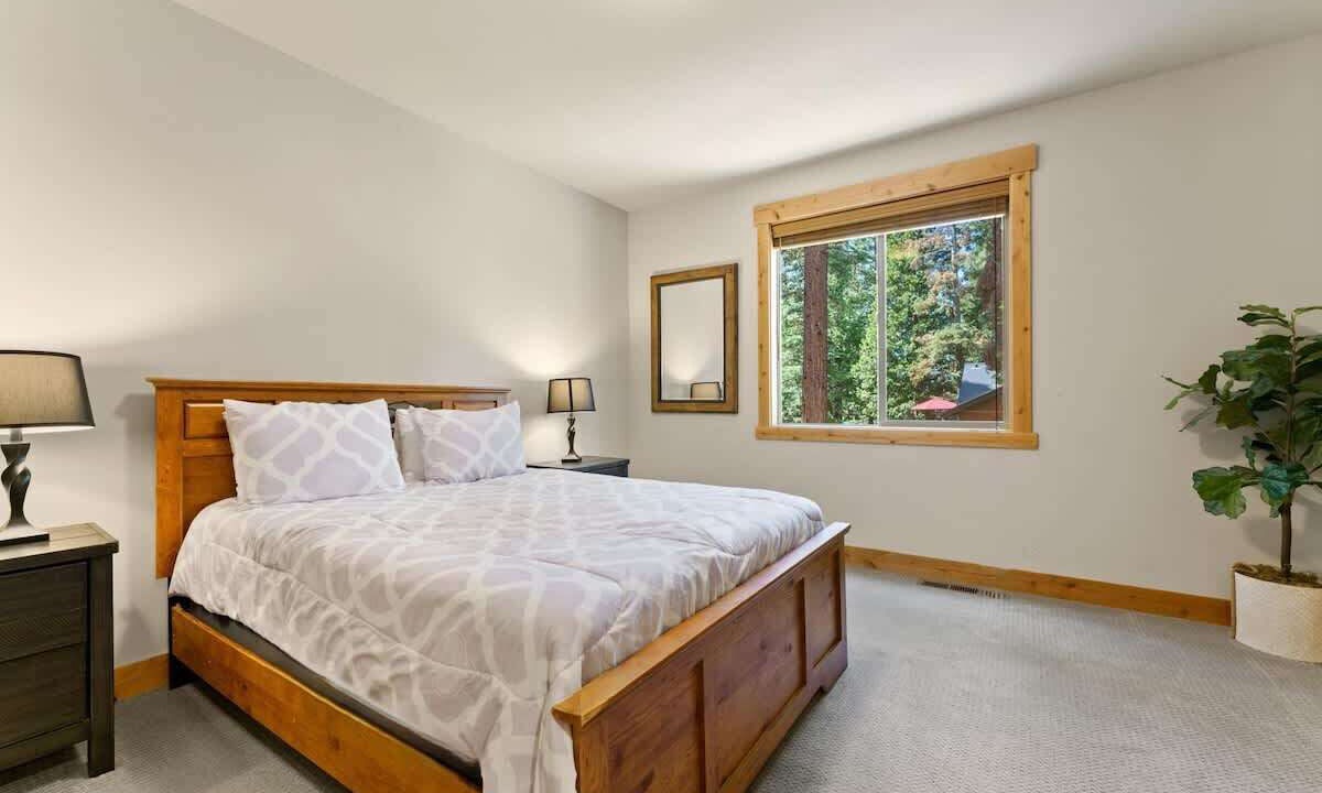 Photo of Bedroom in Kings Beach