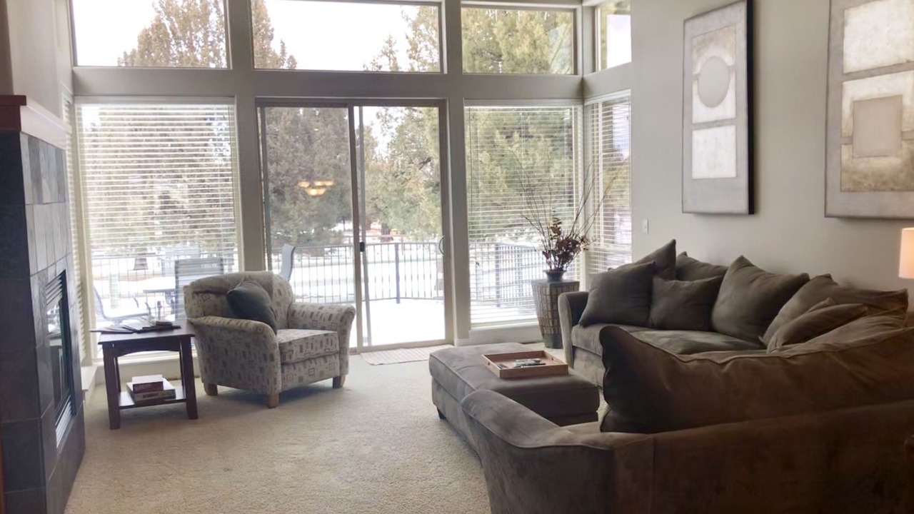 Photo of Livingroom in Redmond