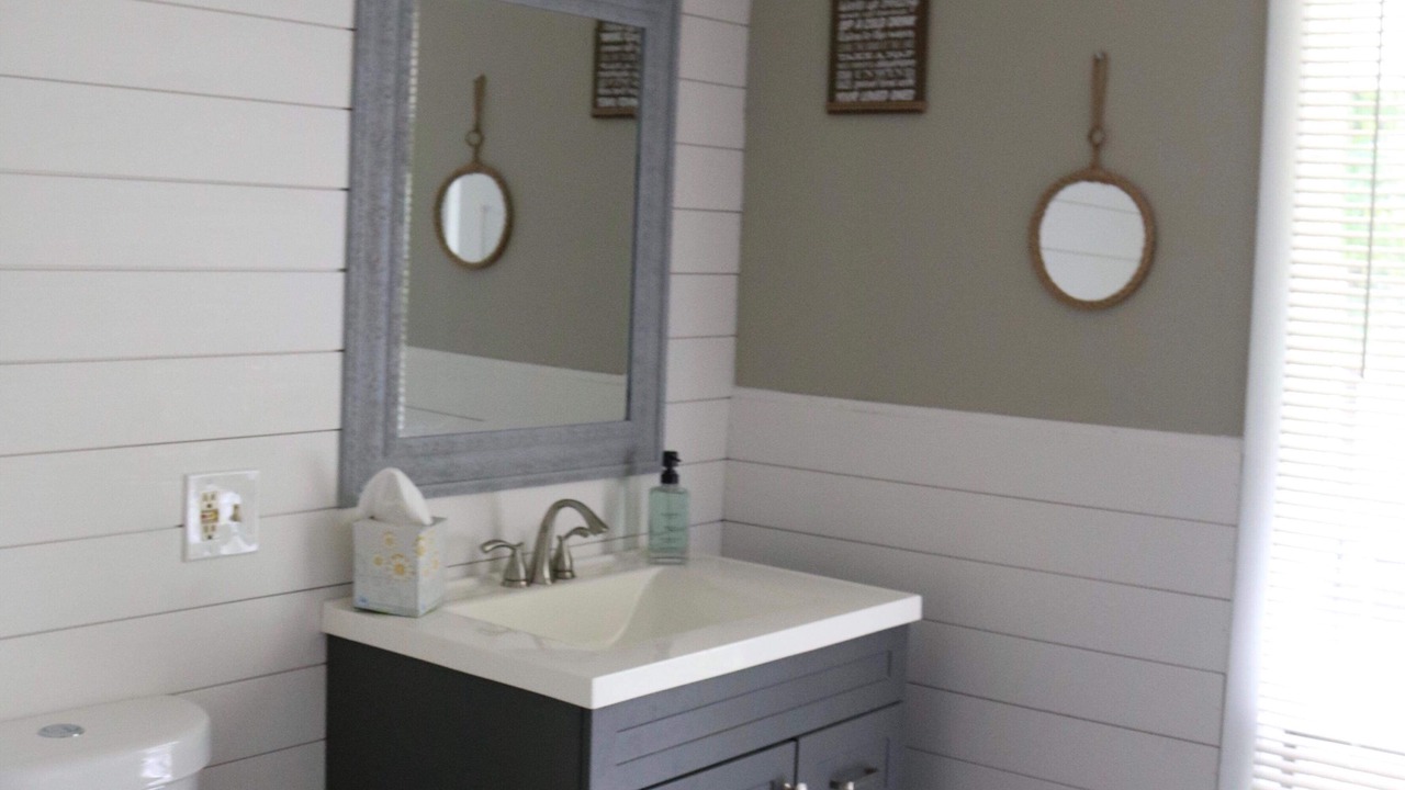 Photo of Bathroom in Hadley