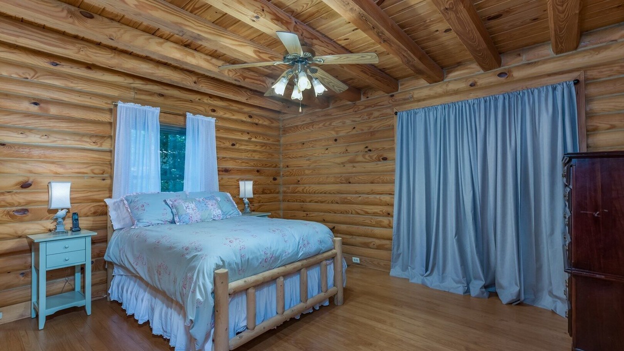 Photo of Bedroom in Lynn