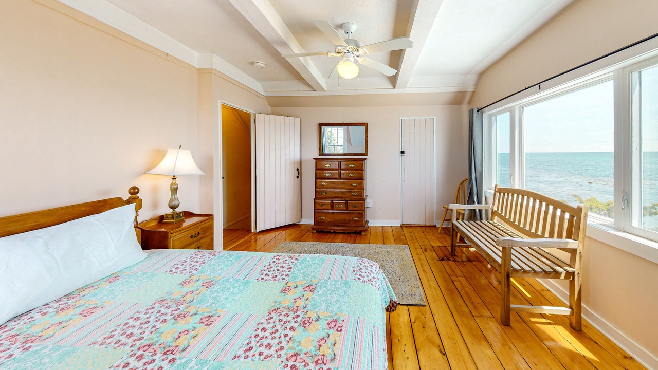 Photo of Bedroom in Ellisville