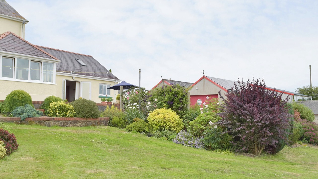 Photo of Others in Canaston Bridge
