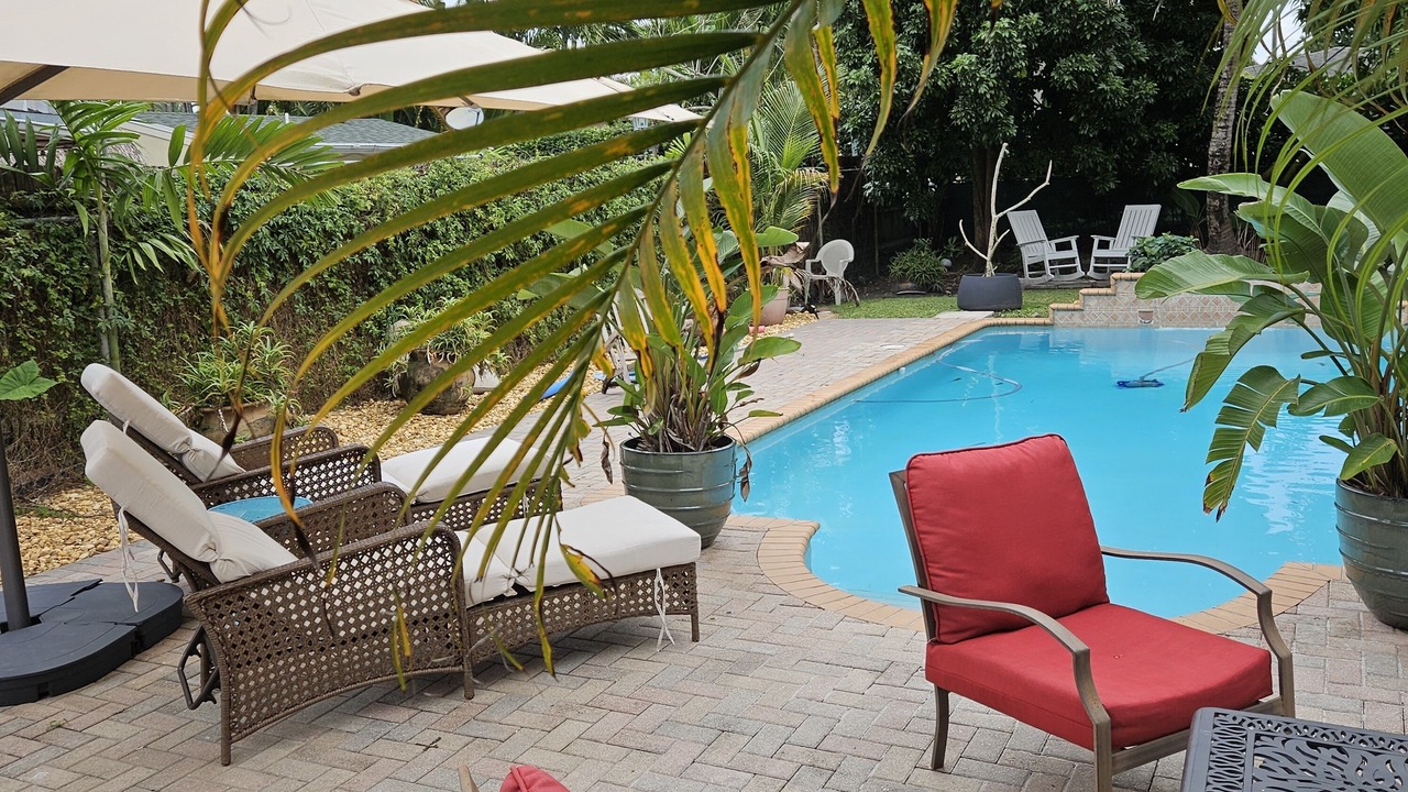 Photo of Outdoor in Riviera Estates
