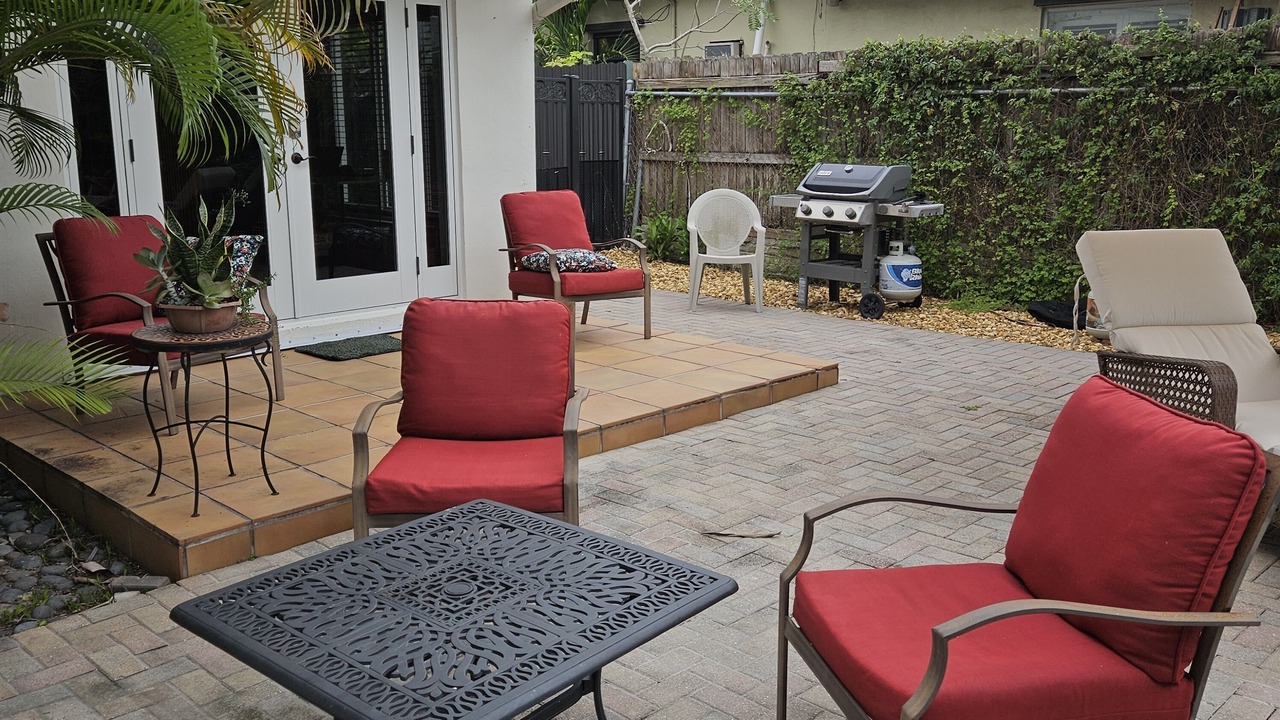 Photo of Patio Balcony in Riviera Estates