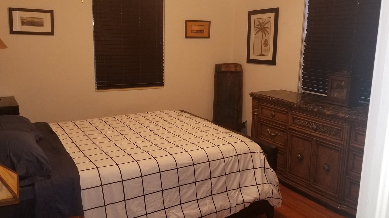 Photo of Bedroom in Riviera Estates
