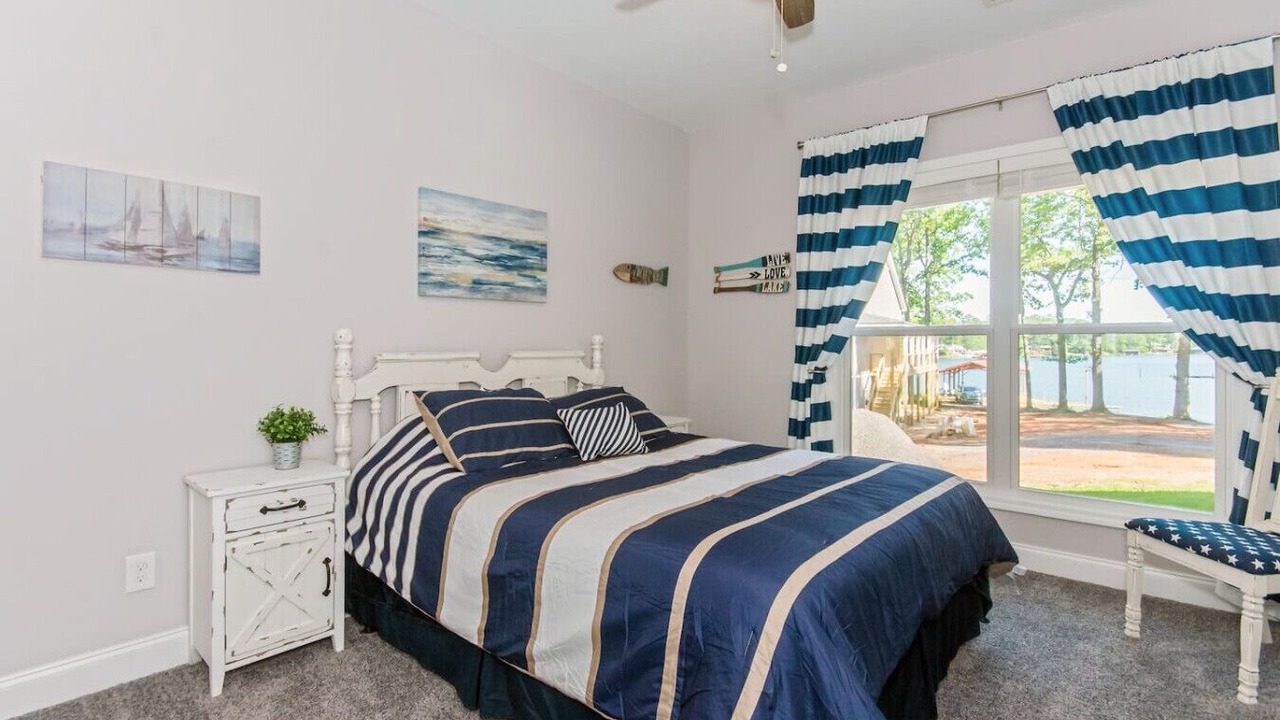 Photo of Bedroom in Dadeville