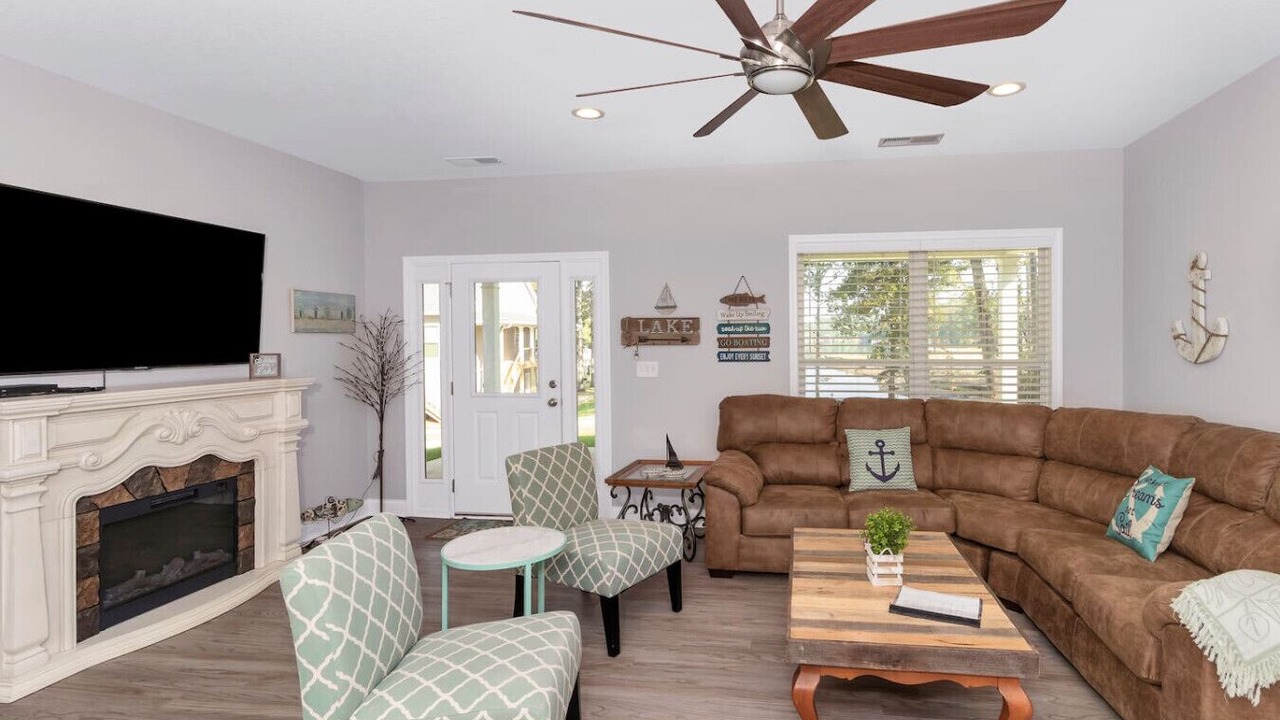 Photo of Livingroom in Dadeville