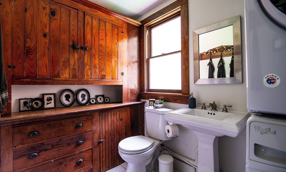 Photo of Bathroom in Jeffersonville