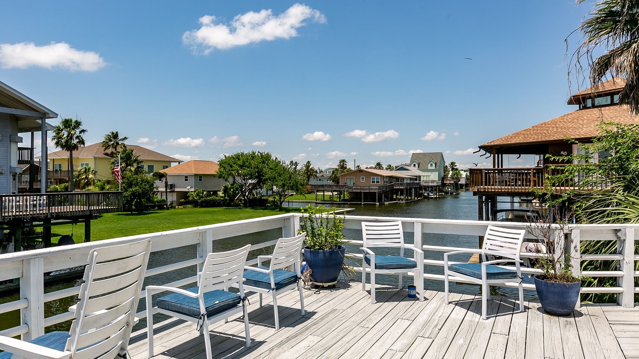 Photo of Patio Balcony in Jamaica Beach