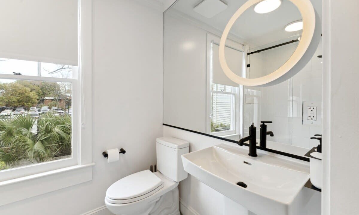 Photo of Bathroom in Cannonborough Elliotborough