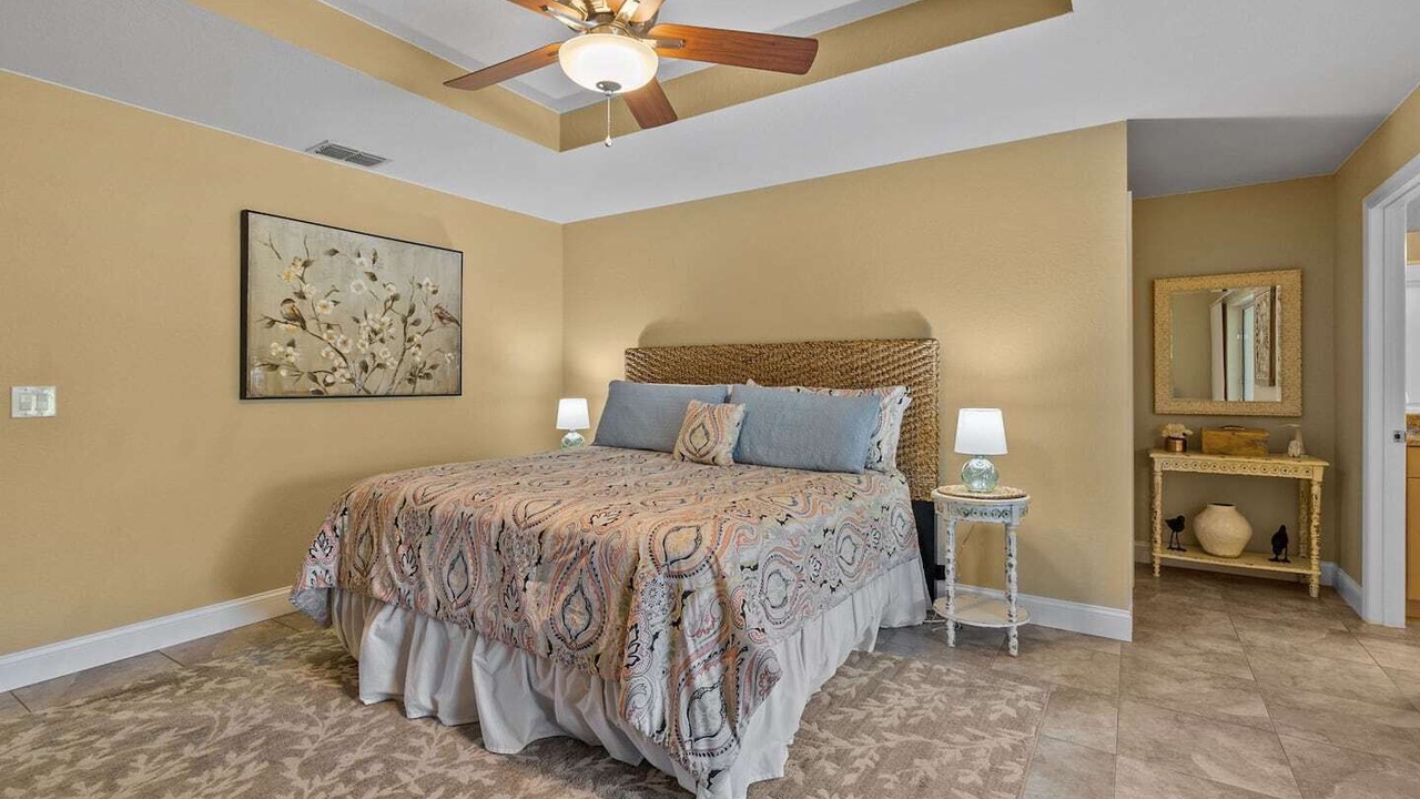 Photo of Bedroom in Englewood East