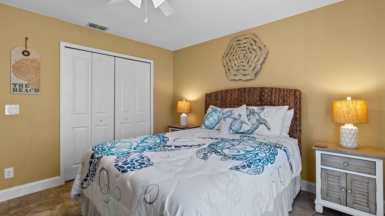 Photo of Bedroom in Englewood East