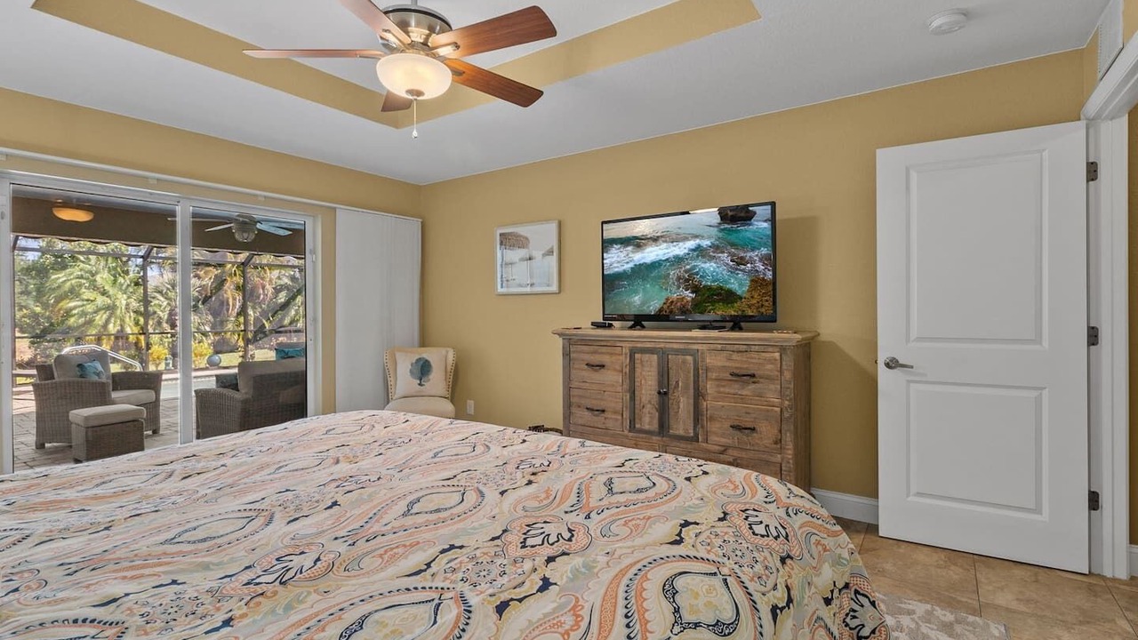 Photo of Bedroom in Englewood East