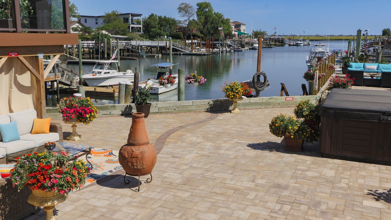 Photo of Patio Balcony in Island Park