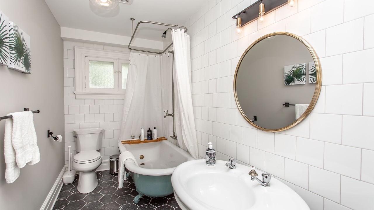 Photo of Bathroom in Old Town Historic District
