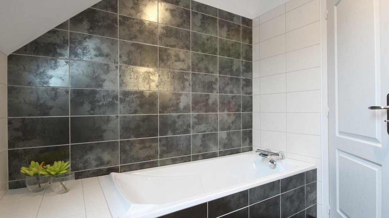 Photo of Bathroom in Le Cercueil