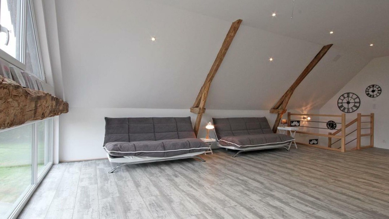 Photo of Others in Le Cercueil