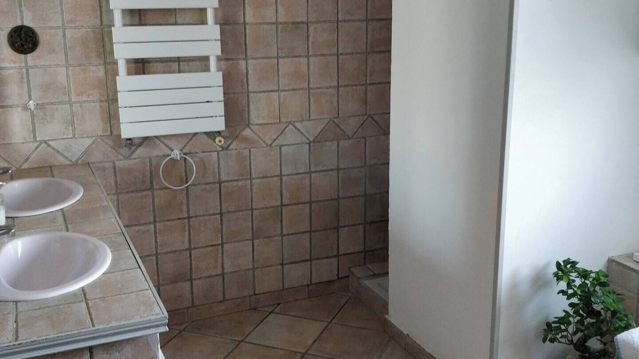 Photo of Bathroom in Chateauneuf-les-Martigues