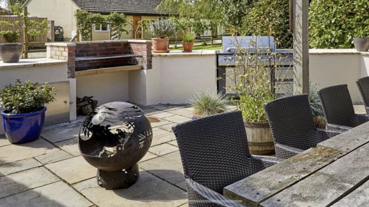 Photo of Outdoor in Witney