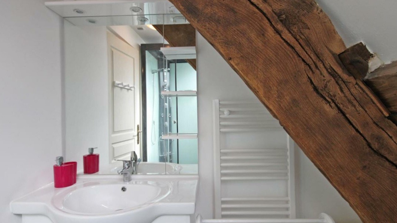 Photo of Bathroom in L'Epinay-le-Comte