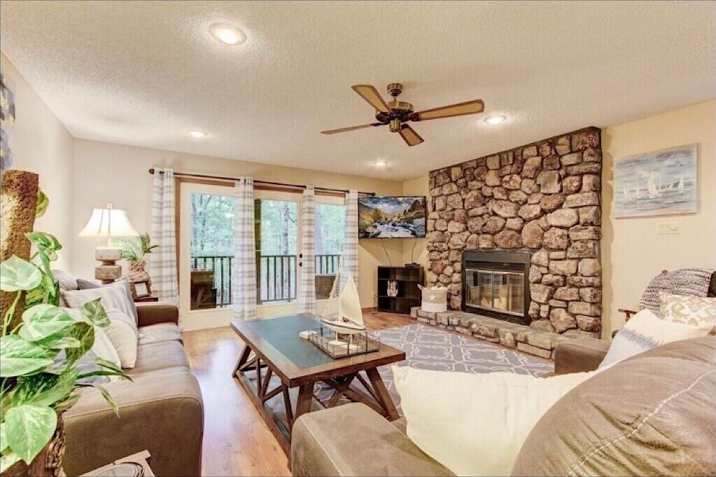 Photo of Livingroom in Mount Ida