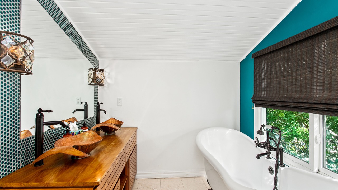 Photo of Bathroom in Sunset Beach