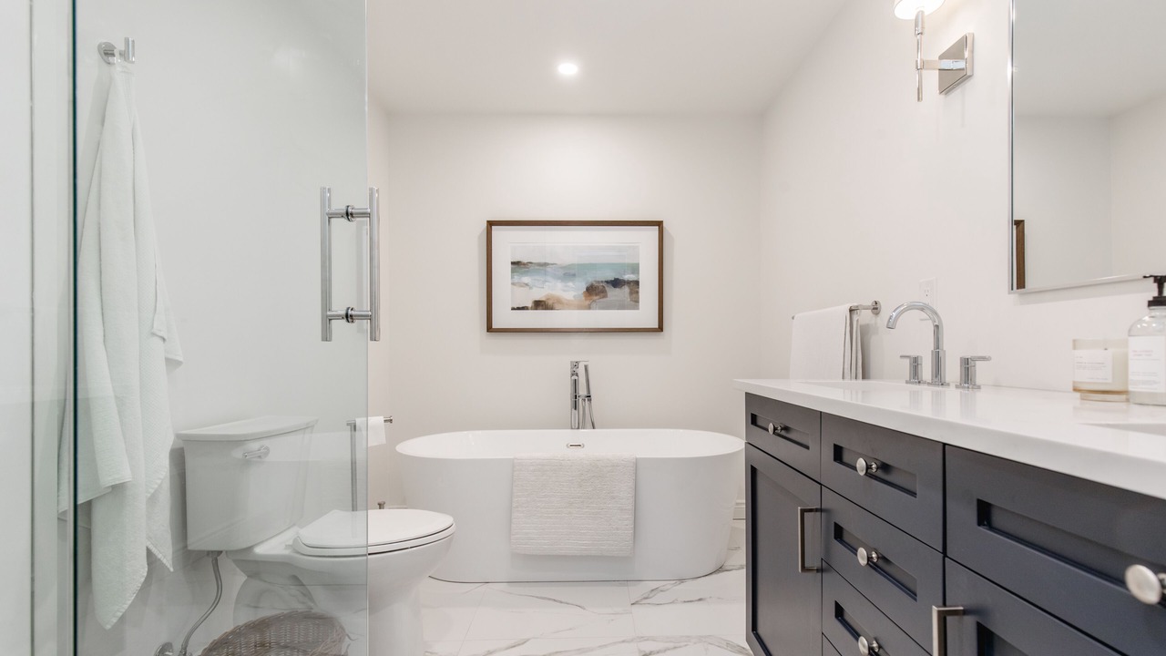 Photo of Bathroom in Oro-Medonte