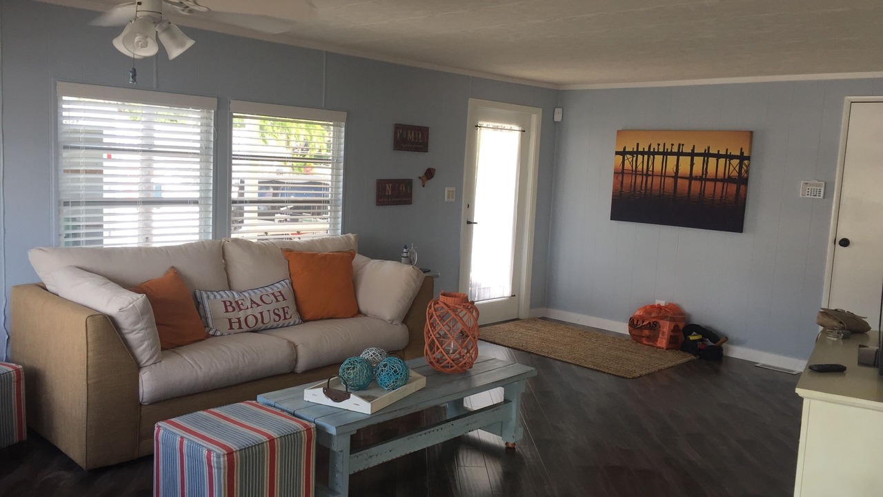 Photo of Livingroom in Twin Lakes