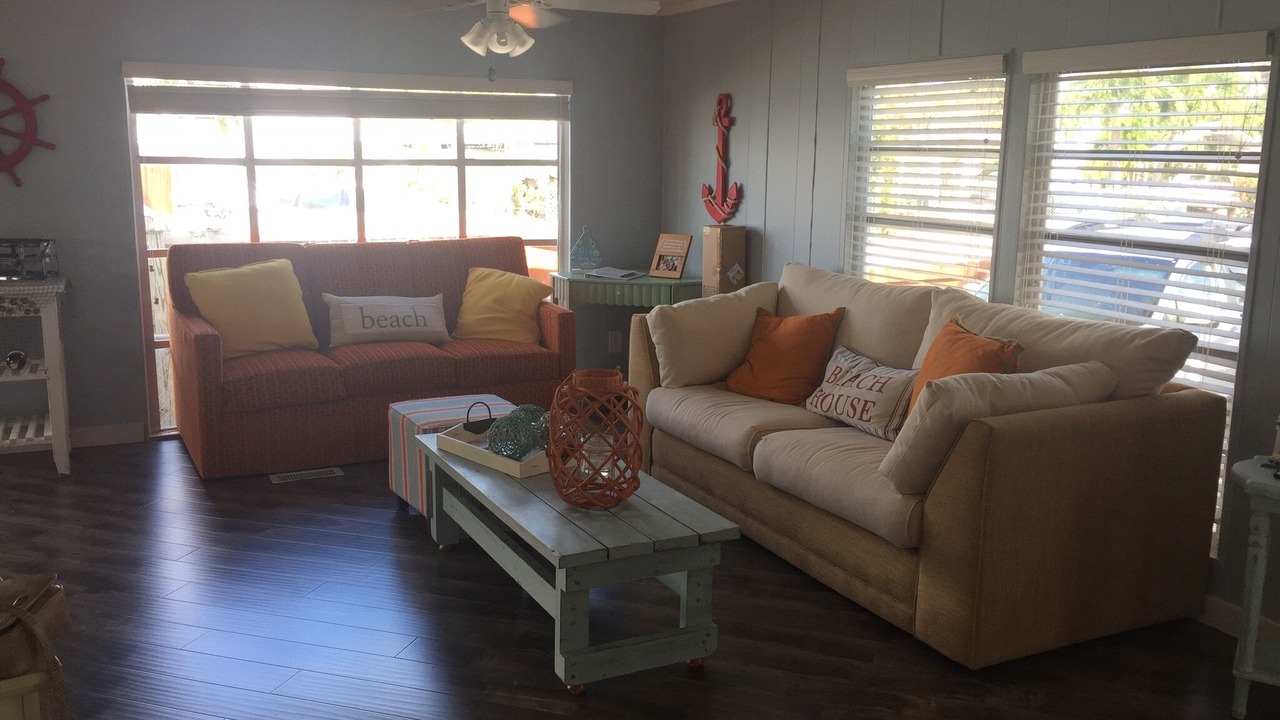 Photo of Livingroom in Twin Lakes