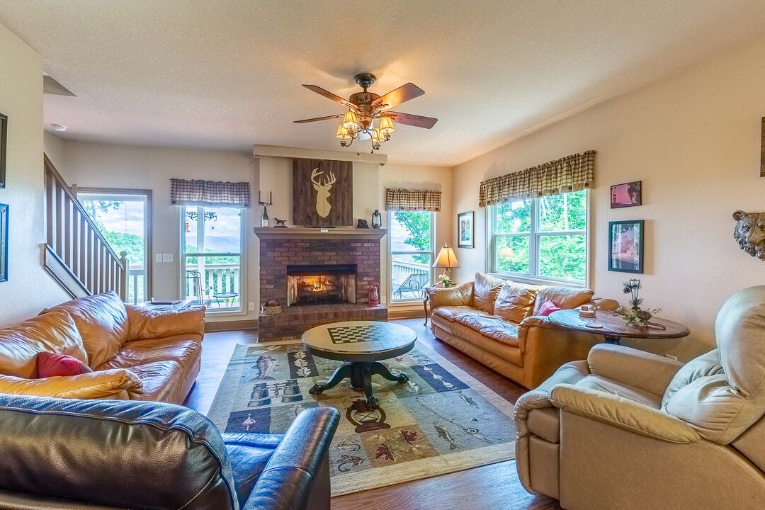 Photo of Livingroom in Whittier