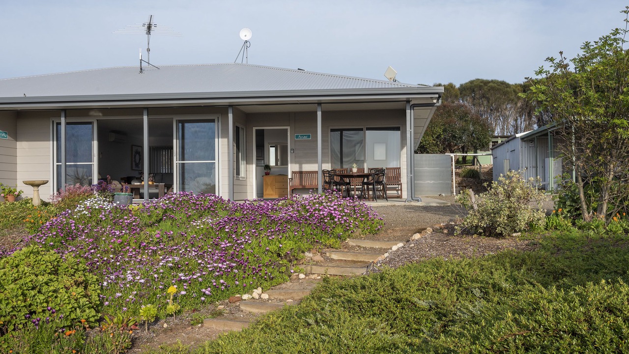 Photo of Outdoor in Emu Bay