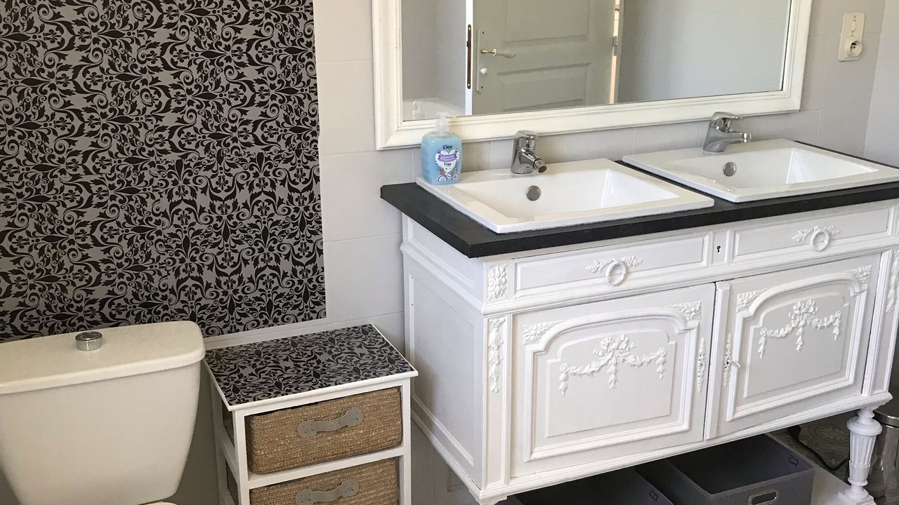 Photo of Bathroom in Saint-Martin-d'Ardeche
