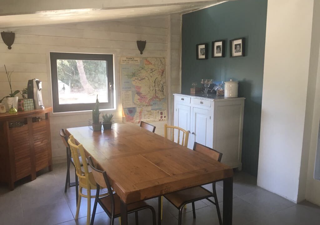 Photo of Others in Venejan