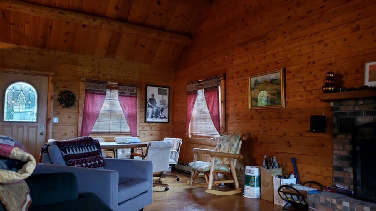 Photo of Livingroom in Eagle River