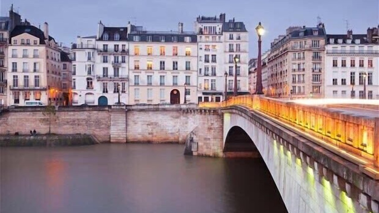 Photo of Others in Les Iles