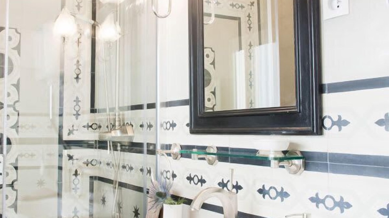 Photo of Bathroom in Les Iles