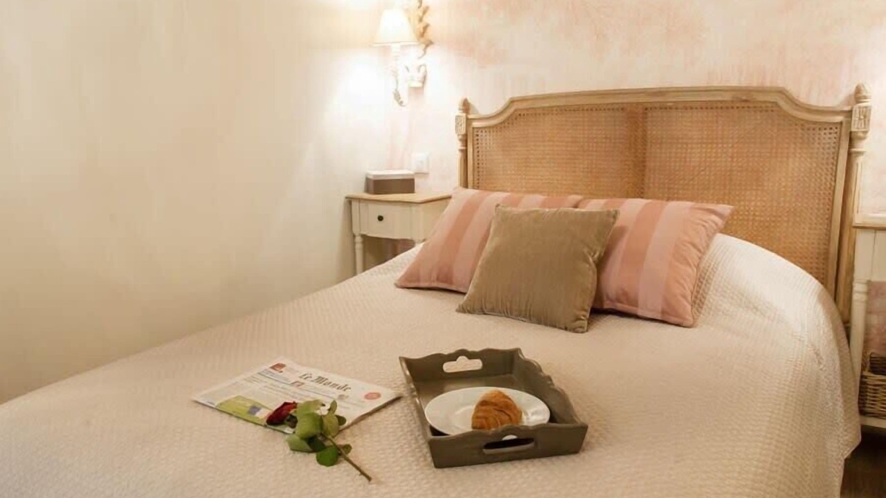 Photo of Bedroom in Saint-Merri