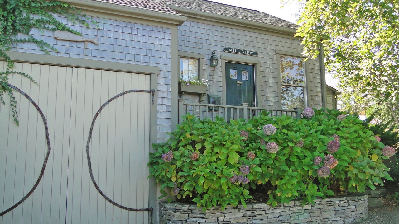 Photo of Others in Nantucket Town