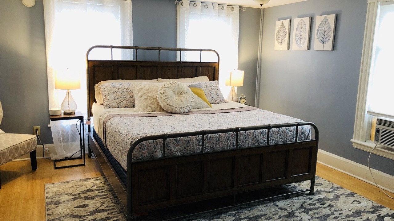 Photo of Bedroom in Back Cove