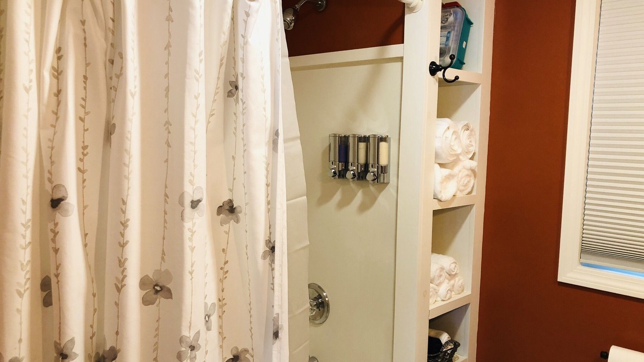 Photo of Bathroom in Back Cove