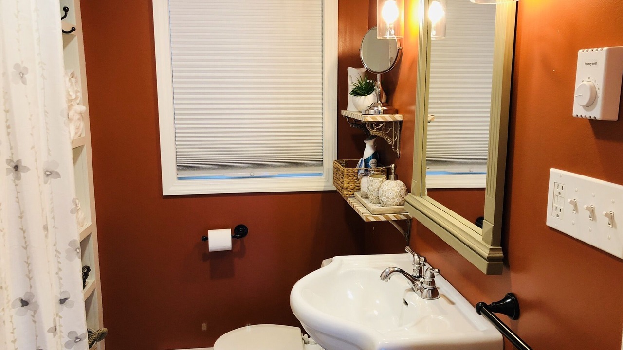 Photo of Bathroom in Back Cove