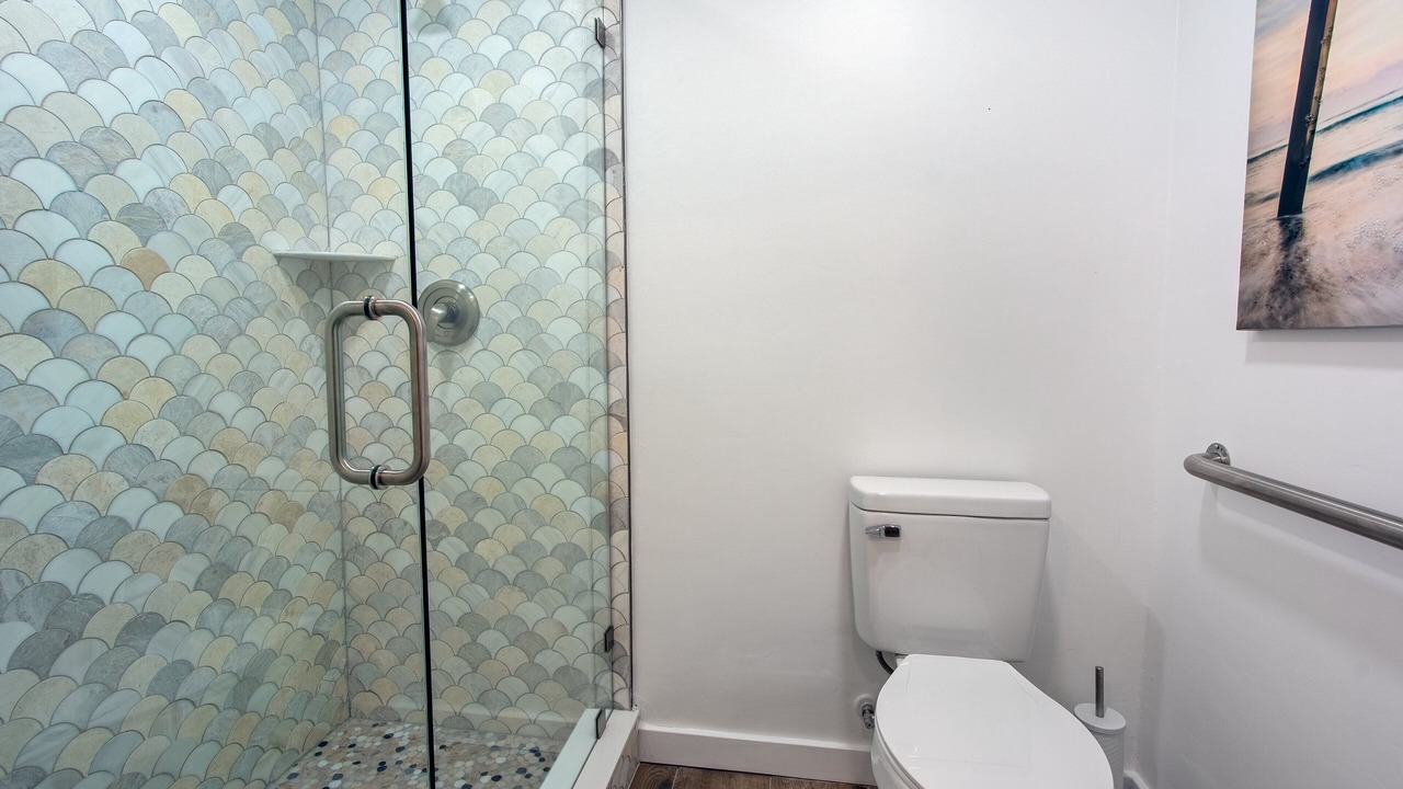 Photo of Bathroom in Bay Esplanade