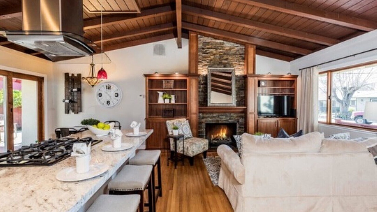 Photo of Livingroom in Concord