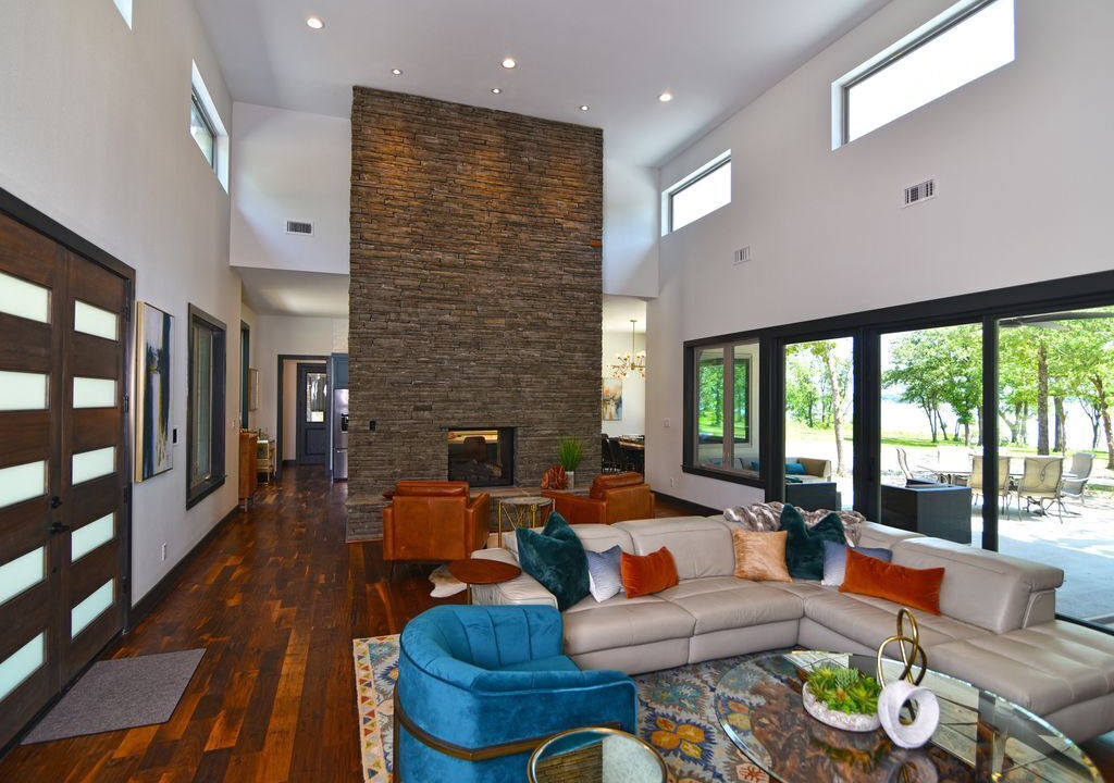 Photo of Livingroom in Quinlan