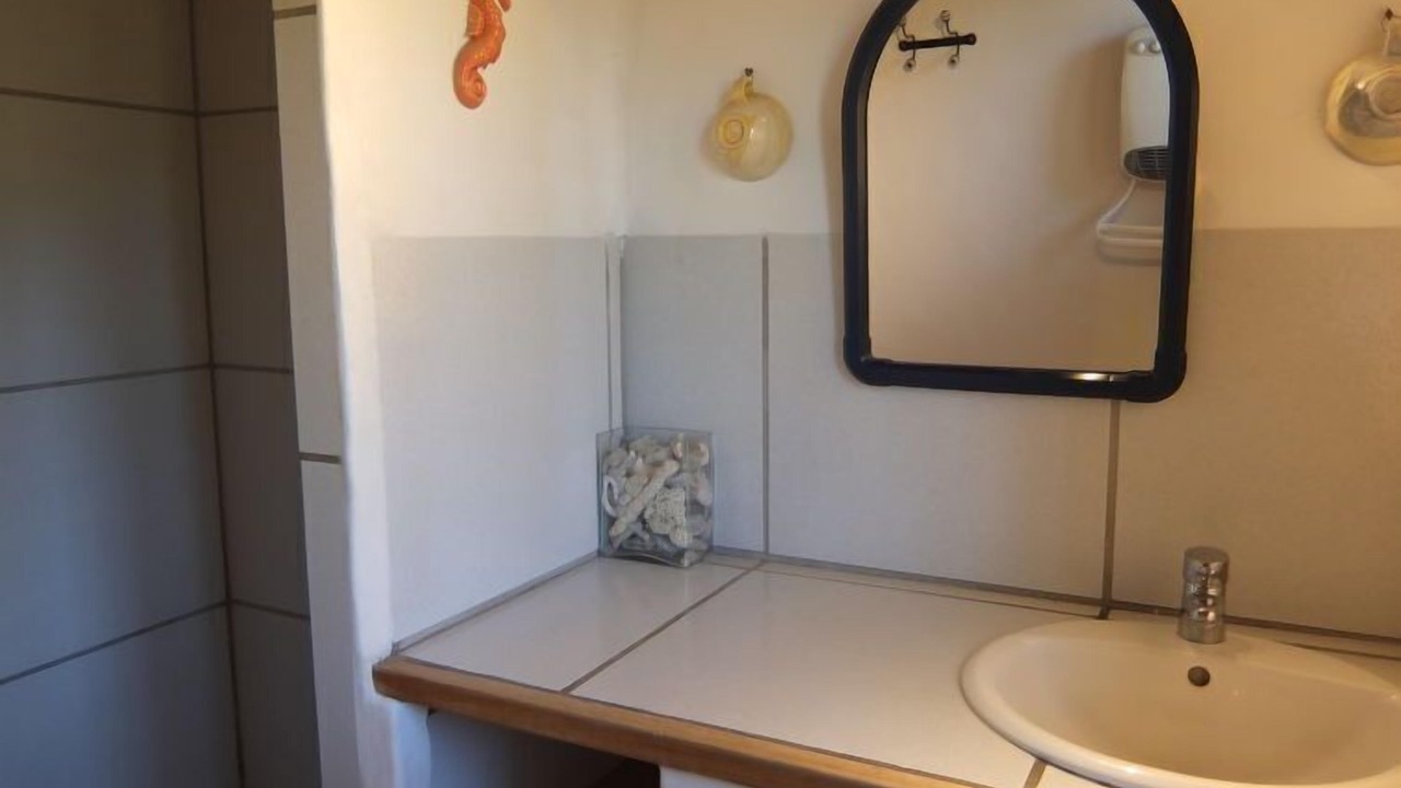 Photo of Bathroom in Laroque-des-Alberes