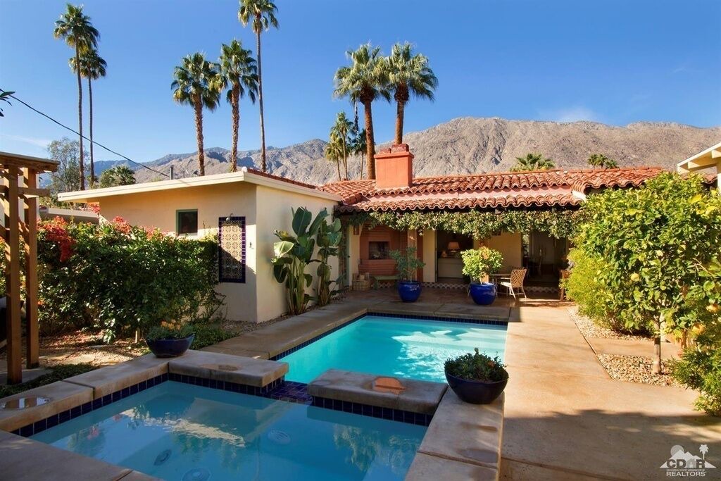 Photo of Outdoor in Warm Sands