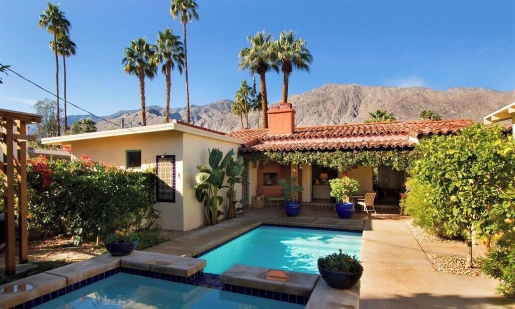 Photo of Outdoor in Warm Sands